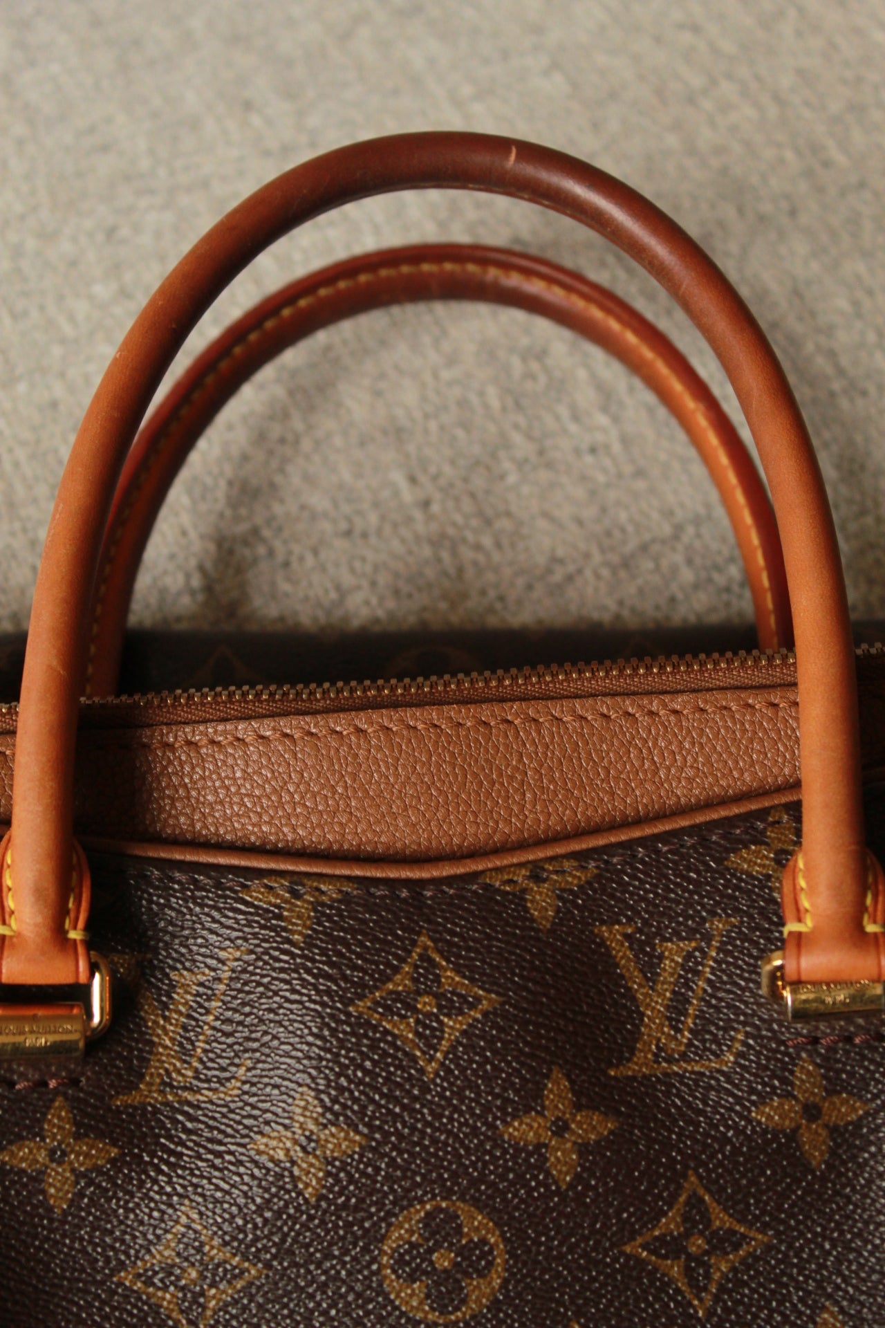 Louis Vuitton Pallas MM