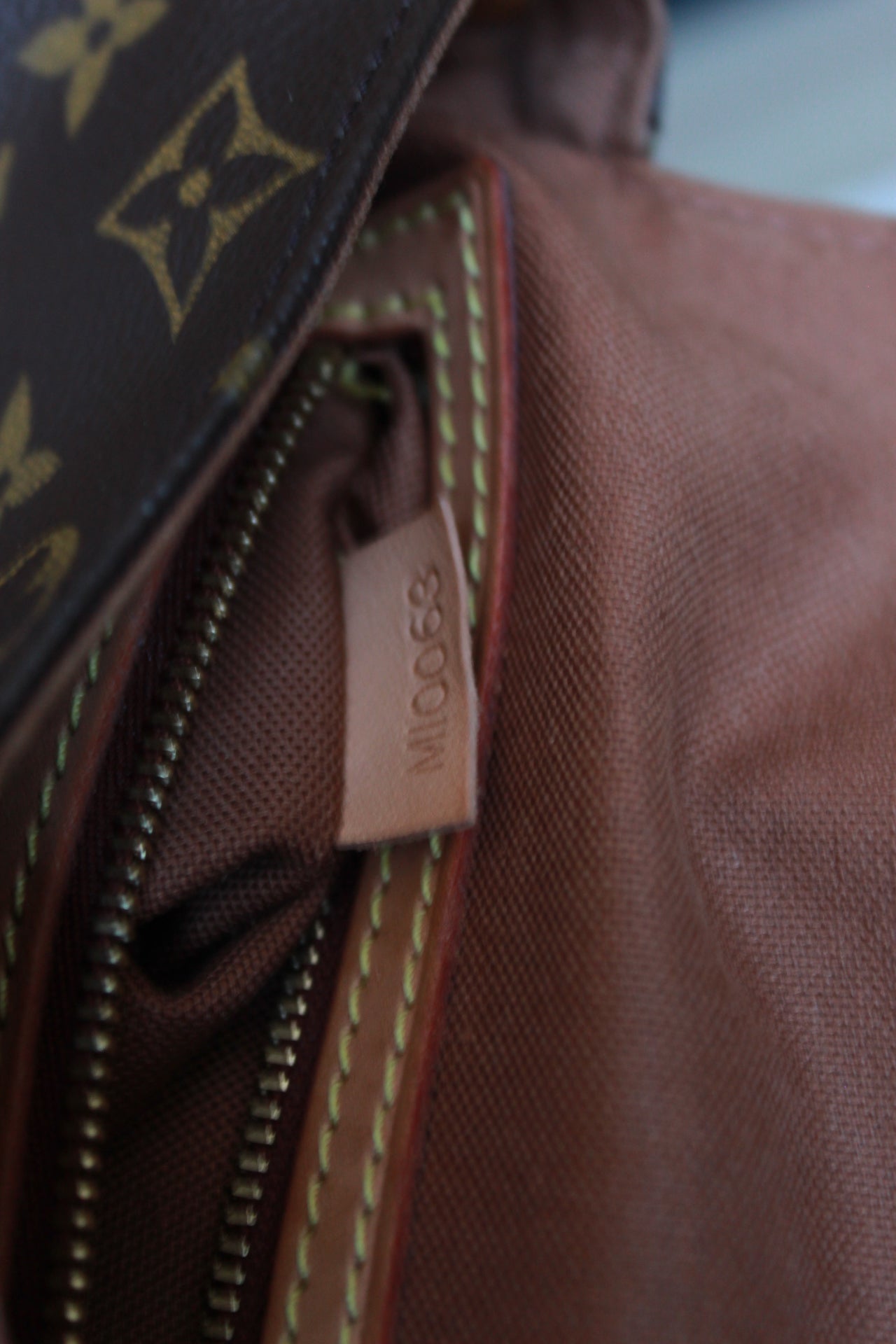 Louis Vuitton Looping