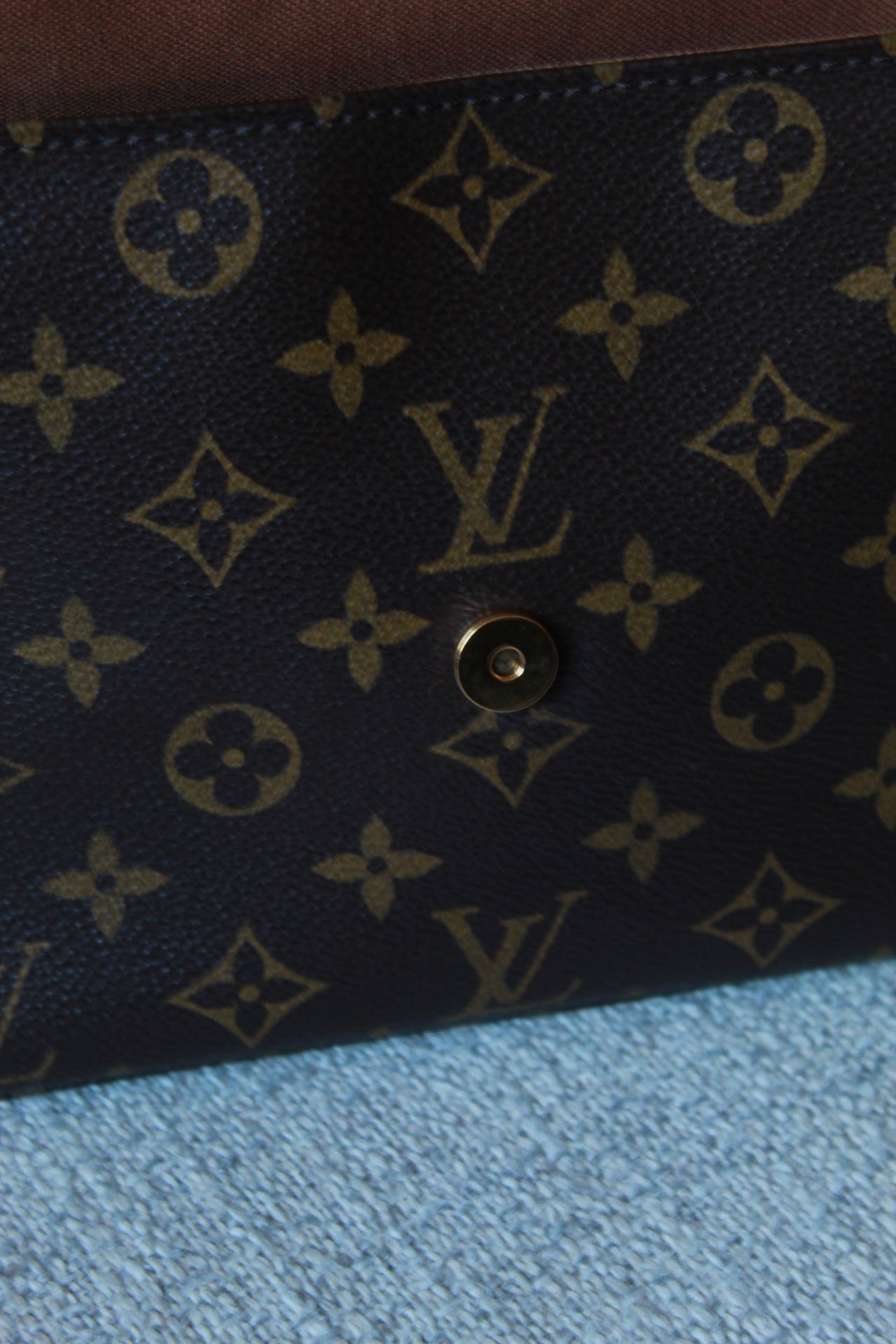 Louis Vuitton Looping