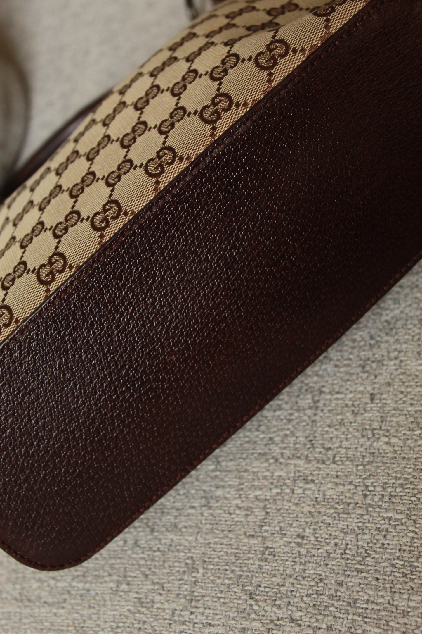 Gucci Lock Canvas