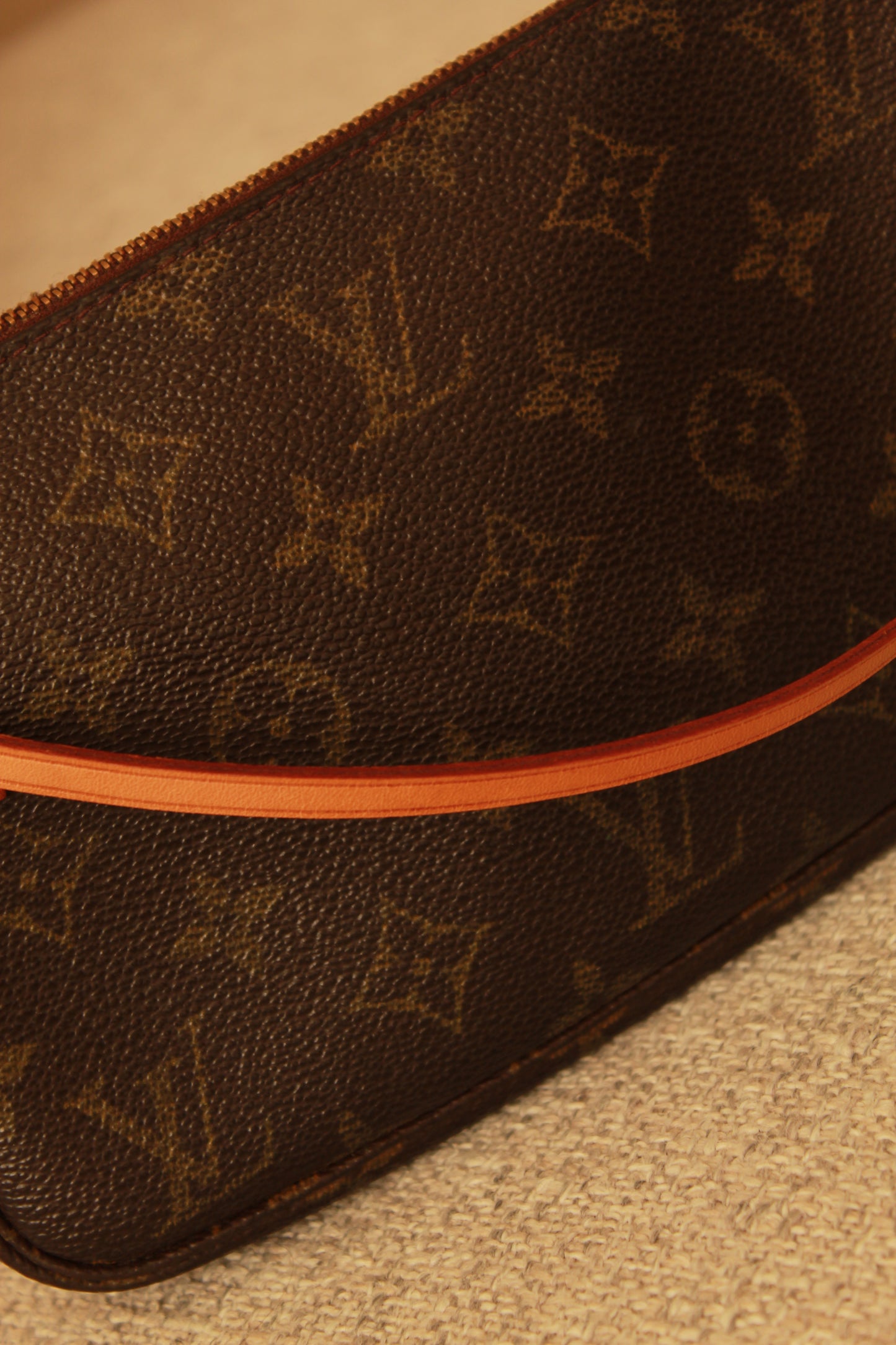Louis Vuitton Pochette Accessoire