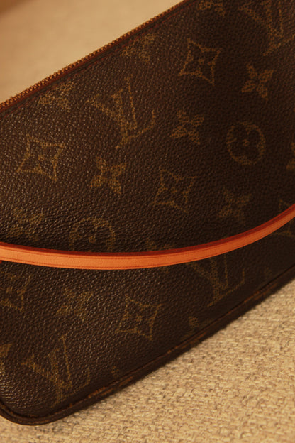 Louis Vuitton Pochette Accessoire