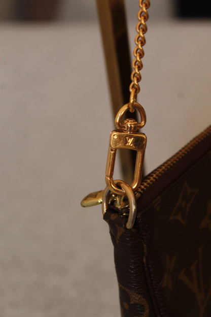 Louis Vuitton Mini Pochette Accessoire