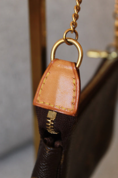 Louis Vuitton Mini Pochette Accessoire