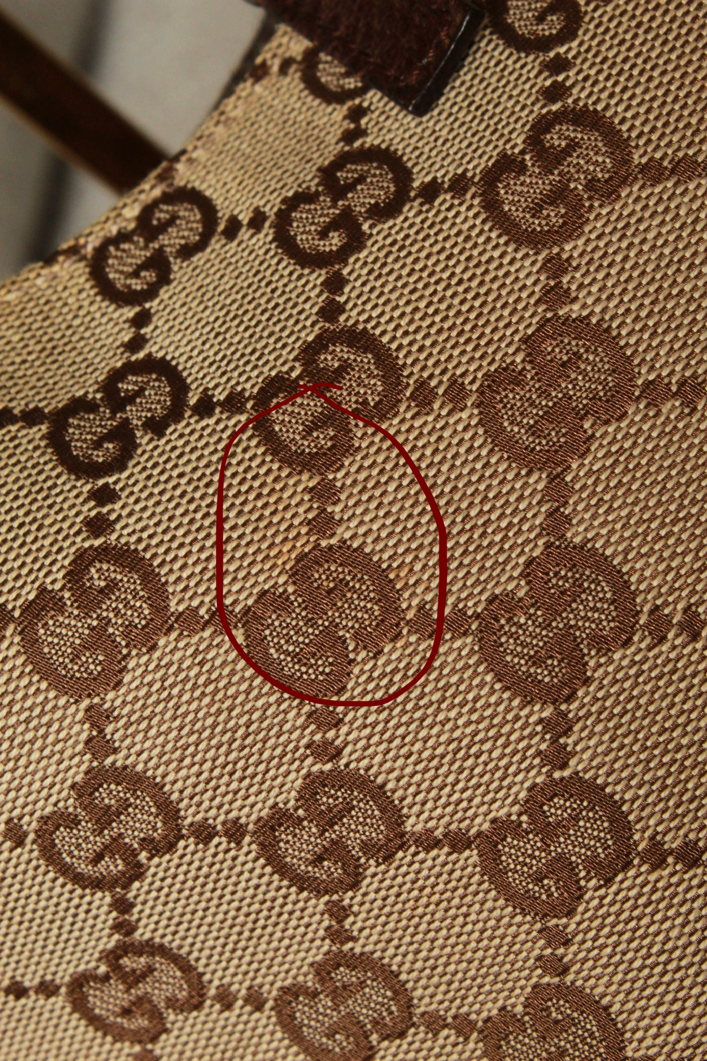 Gucci Lock Canvas
