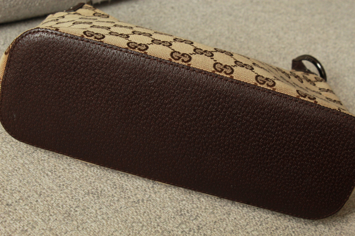 Gucci Lock Canvas