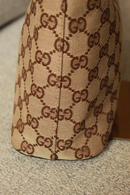 Gucci Lock Canvas